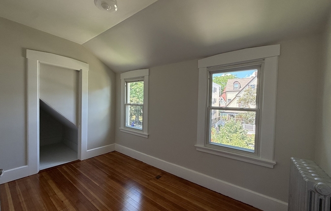 36 MAYFIELD ST