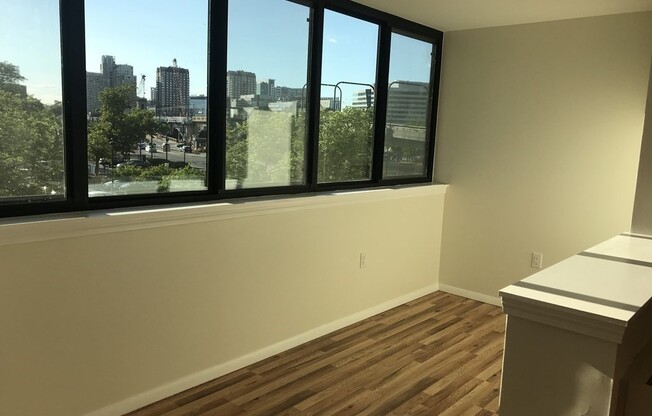 Studio, 1 bath, 630 sqft, $2,400, Unit 2 P