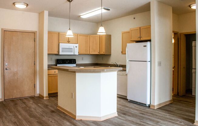 2 beds, 2 baths, 1,011 sqft, $2,275, Unit B-111