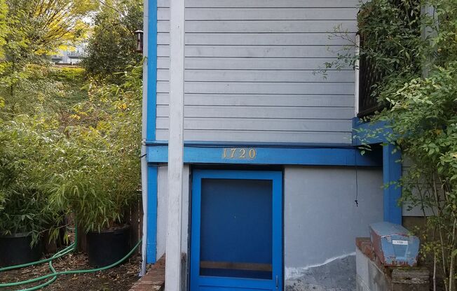 Newly Renovated + Sunny & Bright, 2 Bedroom + Loft, 2 Bath Duplex in Goose Hollow Coming Soon!