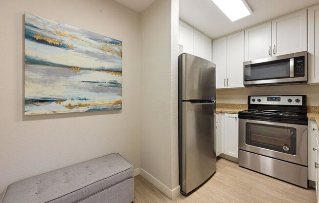 Studio, 1 bath, 468 sqft, $1,995, Unit B03