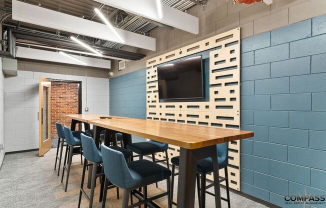 2 beds, 2 baths, 900 sqft, $1,425, Unit 132