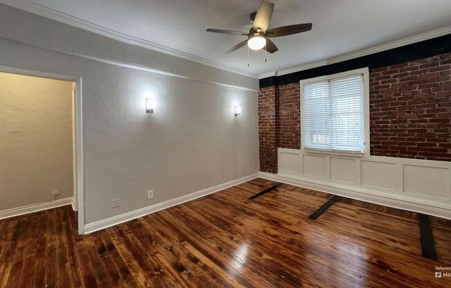 La Chandelle Apts...Charming building...Renovated Apartments Available...Hardwood Floors!