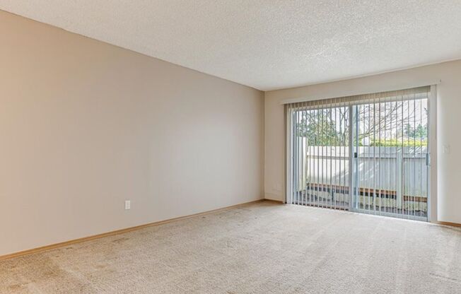 1 bed, 1 bath, 547 sqft, $1,350, Unit 4