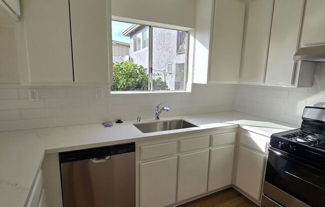 BEAUTIFUL 2 BEDROOM/1 BATHROOM UNIT LOCATED IN SAN PEDRO!