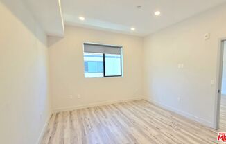 1540 S Hayworth Ave Apt 102