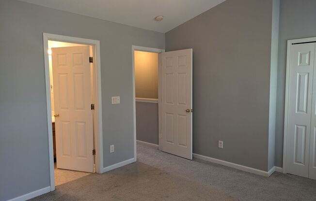 2 beds, 2.5 baths, $1,650