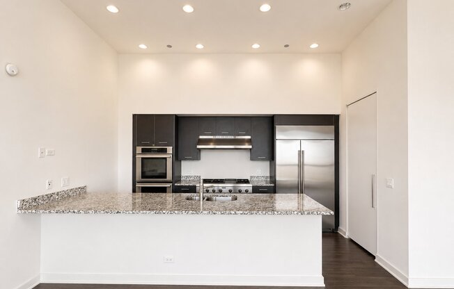 900 W HURON