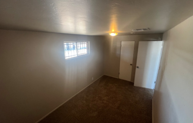 308 W IRVINGTON