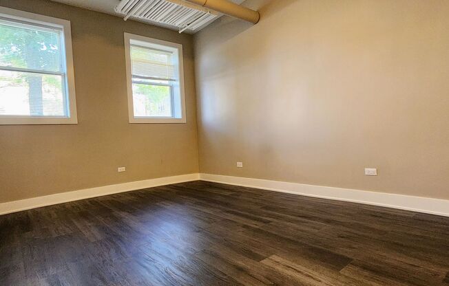 Studio in Lincoln Square www. CedarRealty.com
