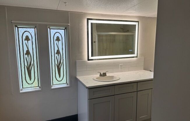 3 beds, 2 baths, $1,800