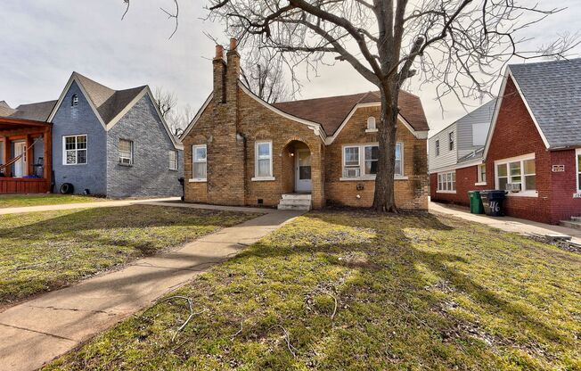 2344 W. Park PL