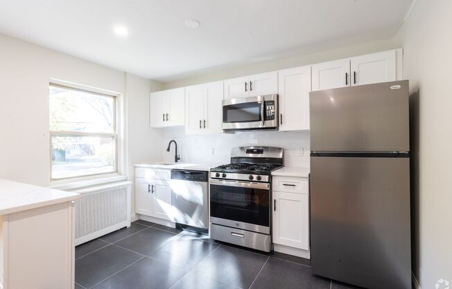 1 bed, 1 bath, 575 sqft, $2,345