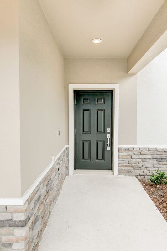 5649 QUIET PALM LOOP