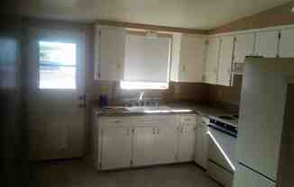 2 beds, 1 bath, $1,250