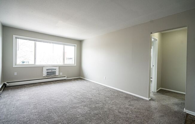 1 bed, 1 bath, 750 sqft, $850, Unit 305