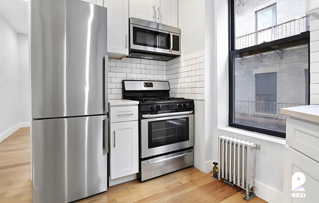 175 E 105 ST