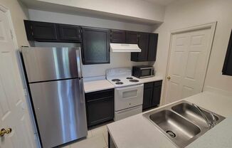 1 bed, 1 bath, 712 sqft, $1,500