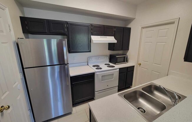 1 bed, 1 bath, 712 sqft, $1,500