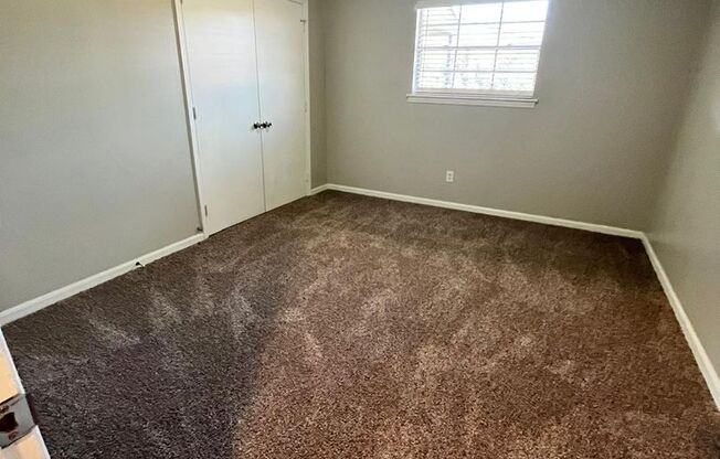 1 bed, 1 bath, 732 sqft, $815, Unit M-8
