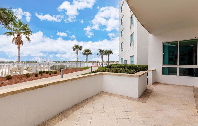 2 beds, 2 baths, $2,695, Unit #104