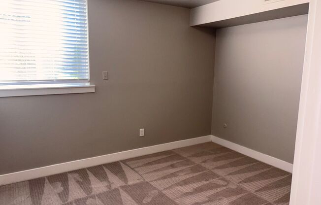 2 beds, 1 bath, 830 sqft, $1,395, Unit 53