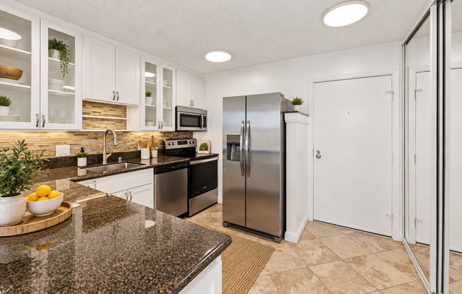 Studio, 1 bath, 650 sqft, $3,225, Unit 227
