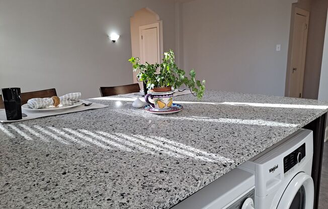 2 beds, 1 bath, 902 sqft, $2,183, Unit 110B