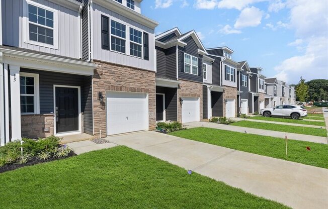 15 WHALER DR