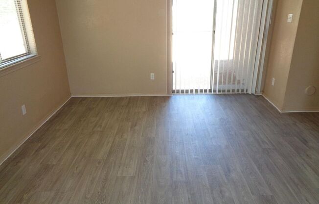3 beds, 3 baths, $1,595