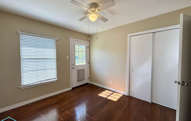 3 beds, 1 bath, $1,595