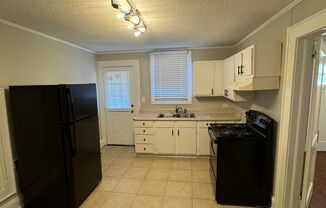 Brick 3/4 Bedroom 5 Minutes from Uptown!