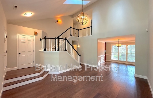 2321 HEATHERSHIRE LN