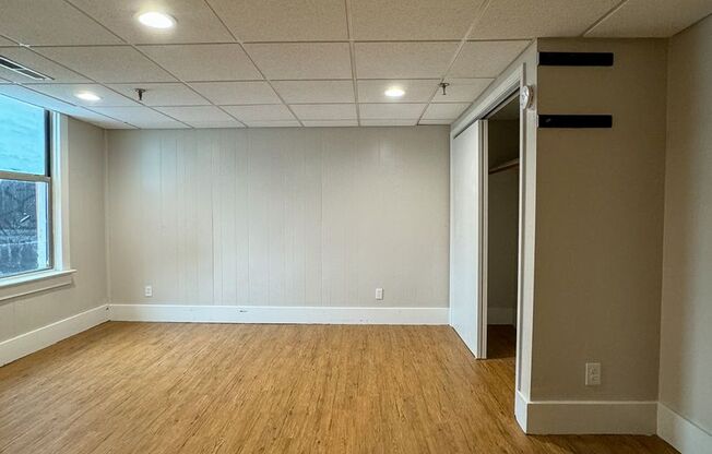 Studio, 1 bath, $800, Unit 306