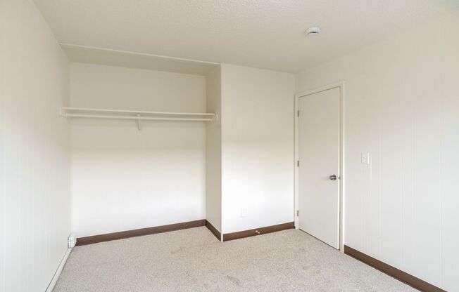 2 beds, 1 bath, 765 sqft, $1,220, Unit 2734