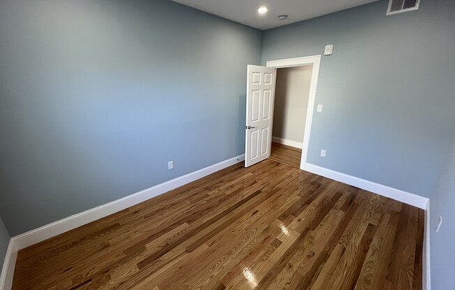2 beds, 1 bath, $4,195, Unit 6