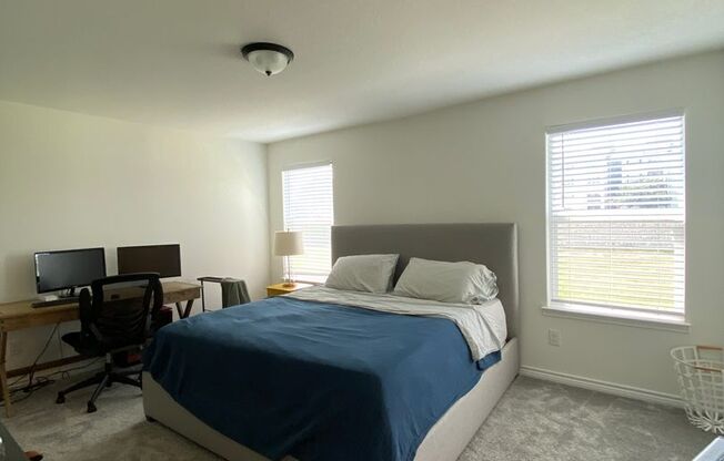 Move in Ready 3 BD/2.5 BA with a Garage Minutes from