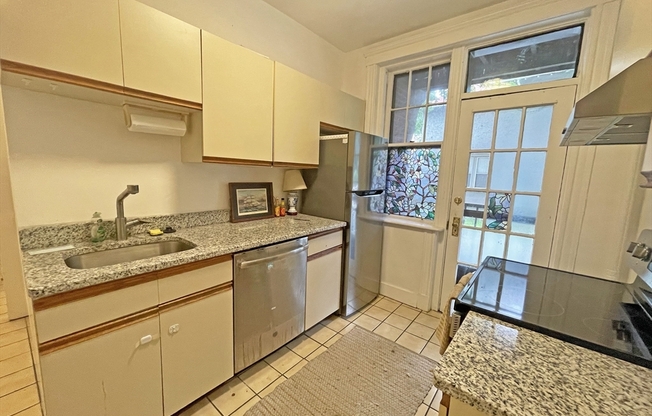 155 STRATHMORE RD