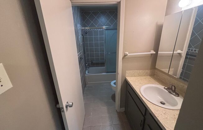 201 S College Road Unit 116