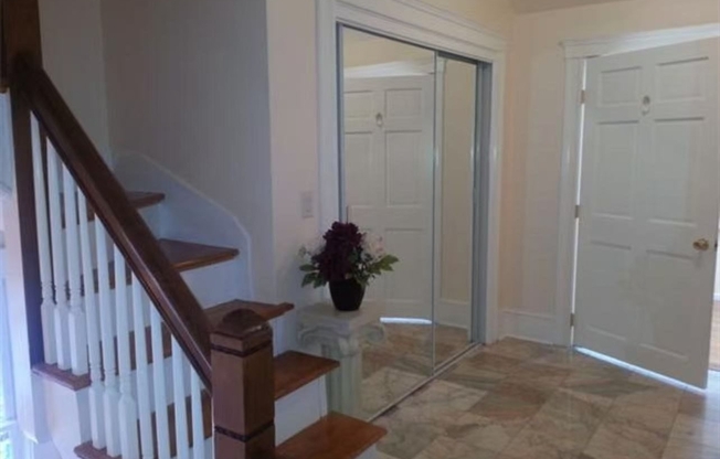 29 ELTON AVE