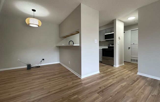 Newly Renovated - 1 bedroom, 1 bath apartment in a great location!