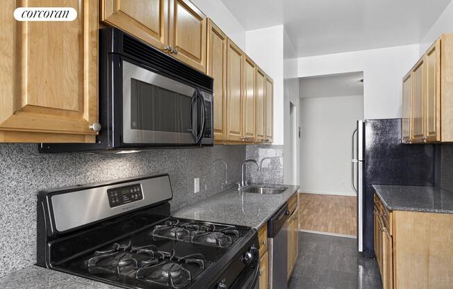 156 COLUMBUS AVE