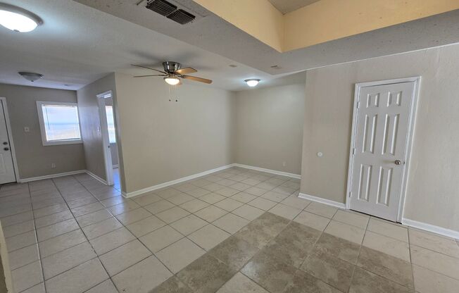 3 beds, 2 baths, $1,450