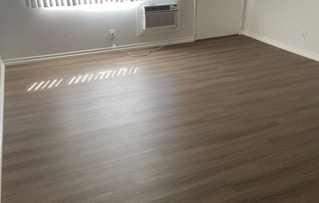 Studio, 1 bath, 422 sqft, $1,425, Unit 832 #04