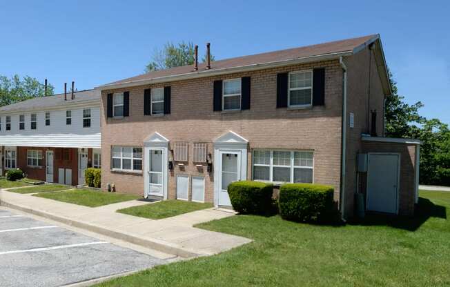 Colony Hill Townhome front exterior