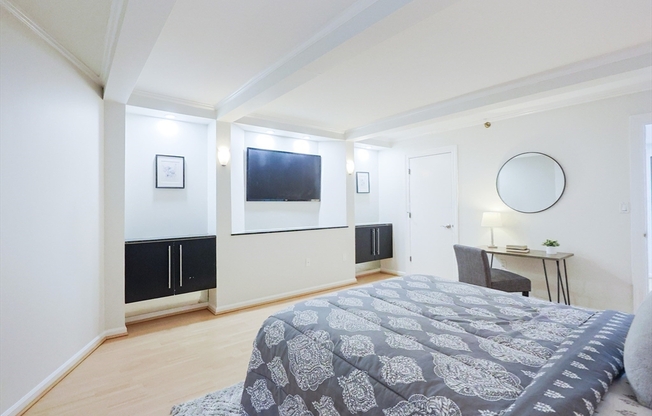 1 bed, 1 bath, 863 sqft, $3,500, Unit 703