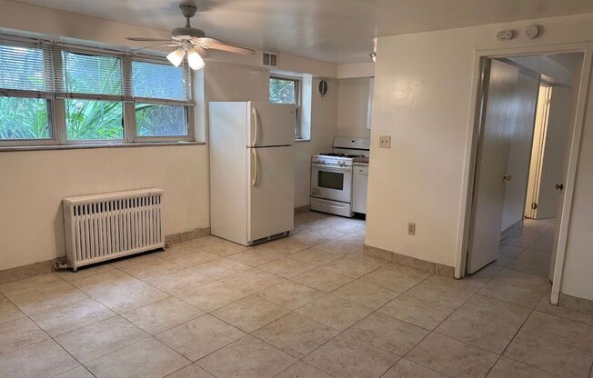 2355 Eldridge