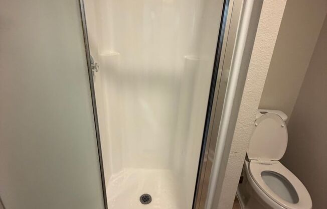 2 beds, 2 baths, 1,015 sqft, $2,895, Unit 142