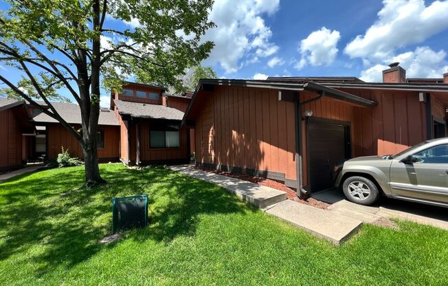 Central Fort Collins Townhouse with 3 Bedrooms, Close to CSU