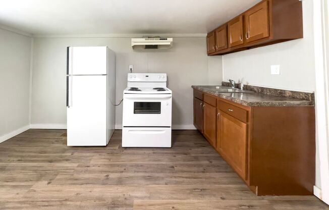 1 bed, 1 bath, 500 sqft, $550, Unit Apt. 2